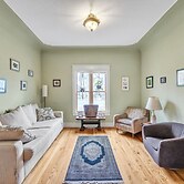 Stylish 2-story Home - Perfect Denver Location 2 Bedroom Home