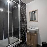 2 Bed-town Centre-free Parking