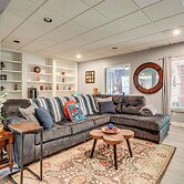 Spacious Yard & Bbq: Chic Escape in Lawrenceville!