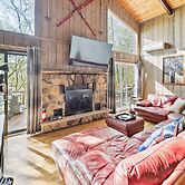 Charming Porter House In The Heart Of The Poconos 4 Bedroom Chalet