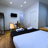 BlackWoody Contemporary Rooms - Napoli Centro Storico