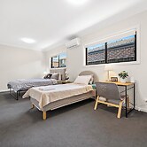 Kozyguru | Austral | Charming 4Bedroom Family Home