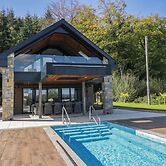 Forest Lodge