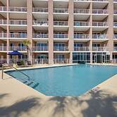 2 Mi to Beach: Condo w/ Balcony in Gulf Shores!