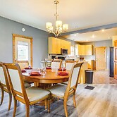 Algoma Retreat: Near Beach, Game Room, Yard