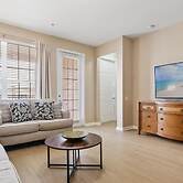 Upstay Spacious 3BR Home w Patio Vista Cay Resort