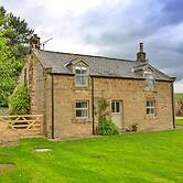 Pet-friendly Cottage in Belsay, No Deposit