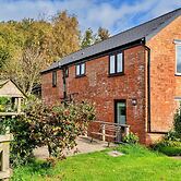Charming Retreat at Prowses Farm, No Deposit