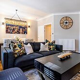 Luxury 3-bedroom Flat in Northwood