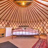 Chalet With Gleneagles Views, hot Tub, No Deposit