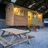 Shepherd's Hut in Devon by Scenic Lake