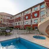 Amazing Grace Hotel & Suites