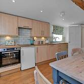 Cottage in Kelso With Scenic Countryside Views