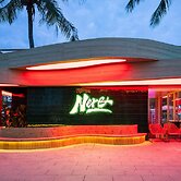 Huajianbo Relangli Hotel