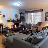 Chal com Lareira e Wi-fi em Campos do Jord o SP