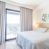 Studio Elegante com Varanda e Tima Localiza o