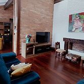 Tima Casa Ampla em Localiza o Privilegiada