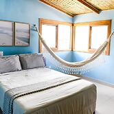 Chal com Piscina e Churrasq em Caraguatatuba SP