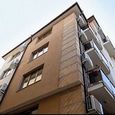 Hotel Leda