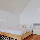 White Cabin By Travelink