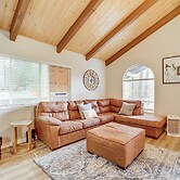 Near Fossil Creek & Trails: Scenic Pine Cabin!