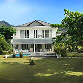 Villa Mimi Beachfront Beau Vallon