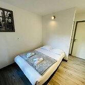 La Cour Barbatre Calme