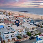 Topside Newport Rooftop Balcony + Ocean Views + Walk to Pier, Marina V