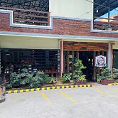 Mom Shie'S Apartelle
