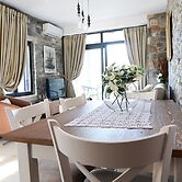 Aélia Stone Houses in Nies