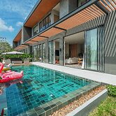 Modern 2-Level Pool Villa Long One A5