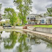 Scenic Views: Spacious Webster Lake House!