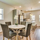 2 Mi to Mass Ave: Indianapolis Townhome Near Parks