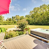 Bungalow w/ Large Yard: 8 Mi to Cape Charles Beach