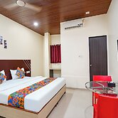 Fabhotel Kailash Park