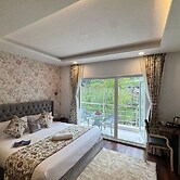 MOUSTACHE HOSTEL PAHALGAM