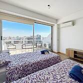 Studio Apartment on 13th Floor With Balcony Terrace