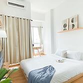 Warm Studio Apartment at M-Town Residence