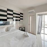 Minimalist and Cozy Studio at The Square Surabaya Apartment