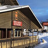 Airport Chalet
