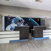 Platinum Inn & Suites Webster