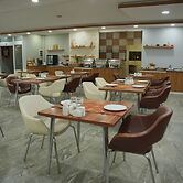 Hotel İzgi Turhan