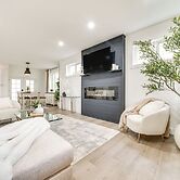 4 Mi to Dtwn: Modern Tacoma Home w/ Spacious Yard