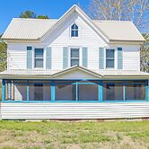 Walk to Main Street: Family-friendly Crisfield Gem