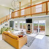 Lake Taneycomo Views: Family-friendly Cabin!