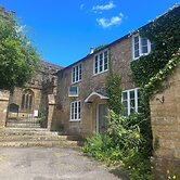 Rustic Cottage in the Countryside
