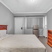 Cozy Room With Private Bath in Brownstown