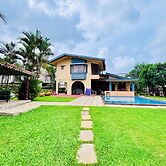 Bailey's Castle Villa