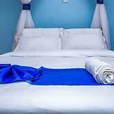 Lux Suites Bayloft Apartments Homabay