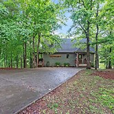 Mountain Getaway With Hot Tub & Game Room 4 Bedroom Cabin